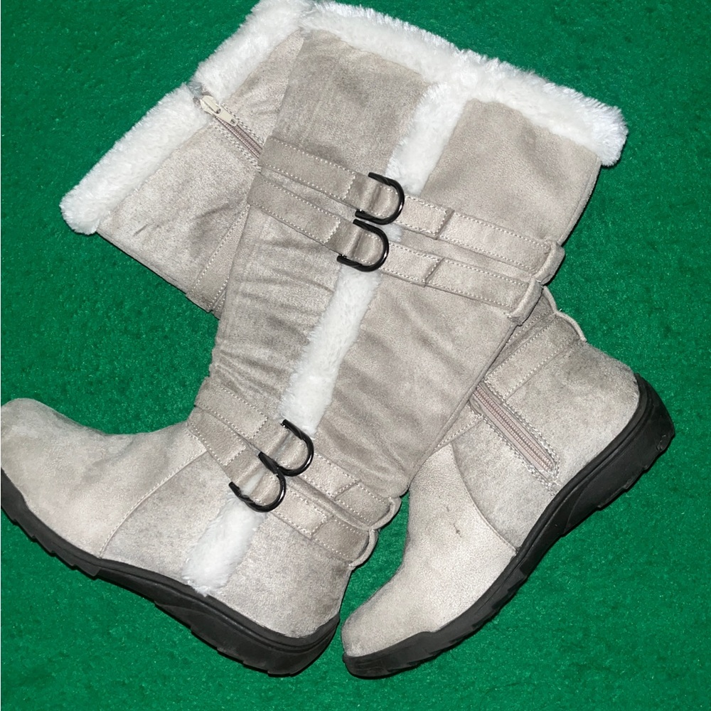 Winter Boot 8 1/2 W